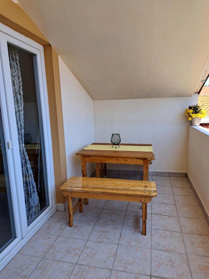 Apartmani Gojko Sali Esterno foto