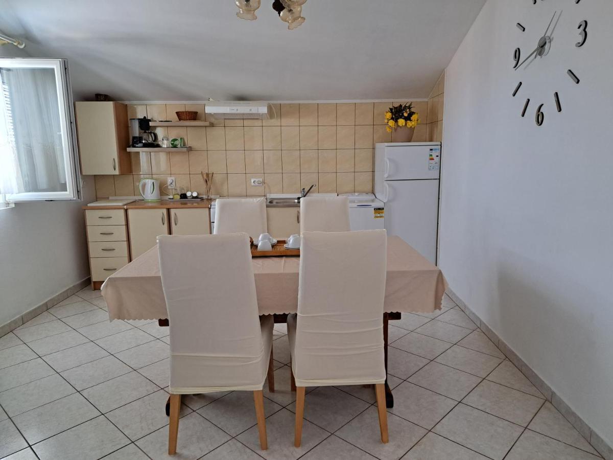 Apartmani Gojko Sali Esterno foto