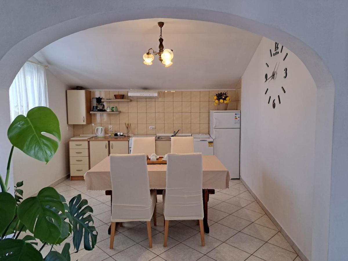 Apartmani Gojko Sali Esterno foto