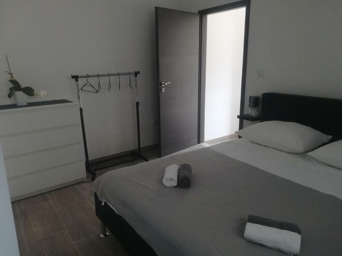Apartmani Gojko Sali Esterno foto