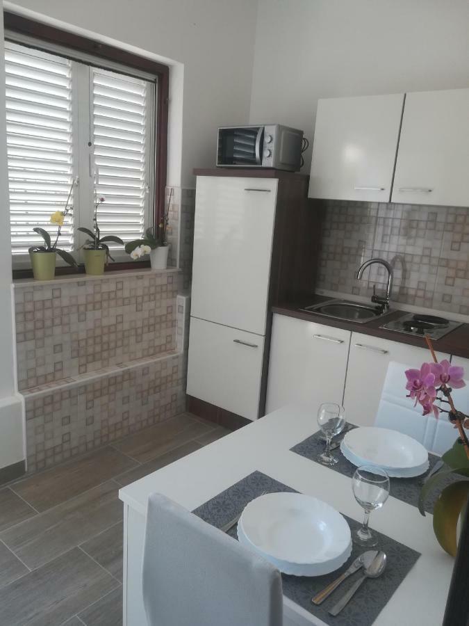 Apartmani Gojko Sali Esterno foto